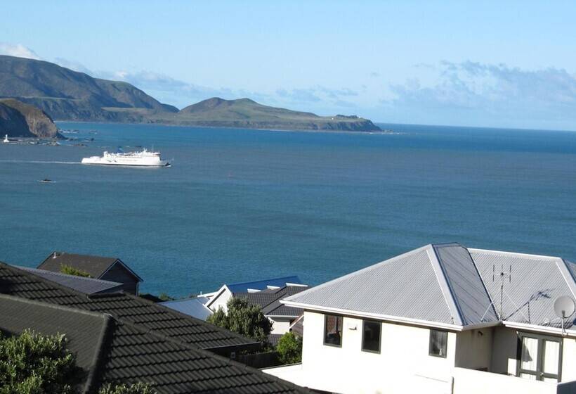 Pacific View Bed And Breakfast