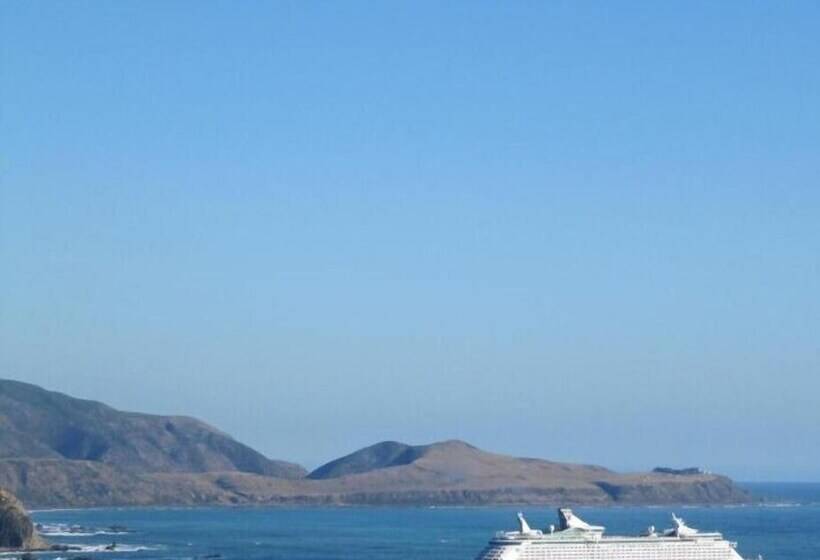 Pacific View Bed And Breakfast