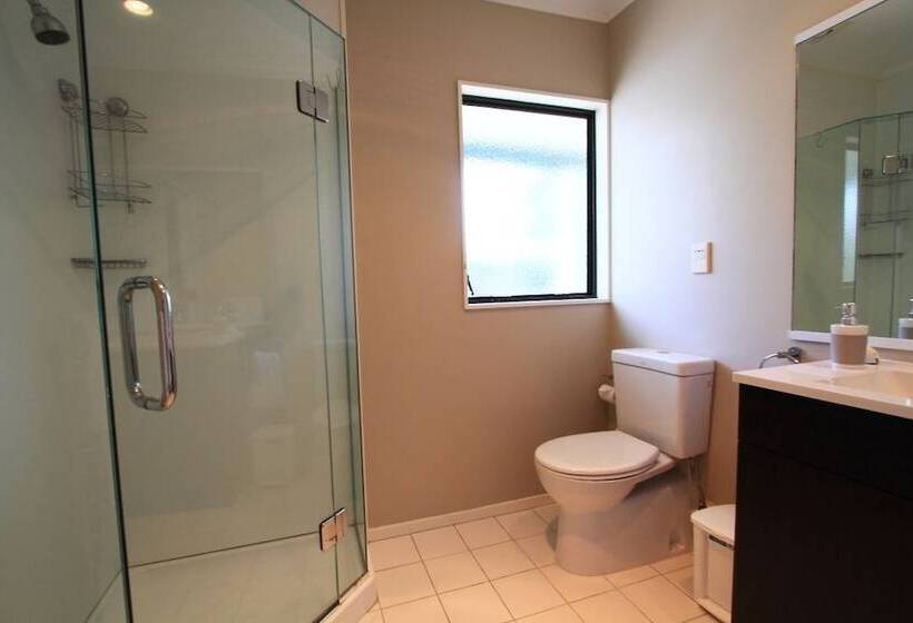 Pacific View Bed And Breakfast