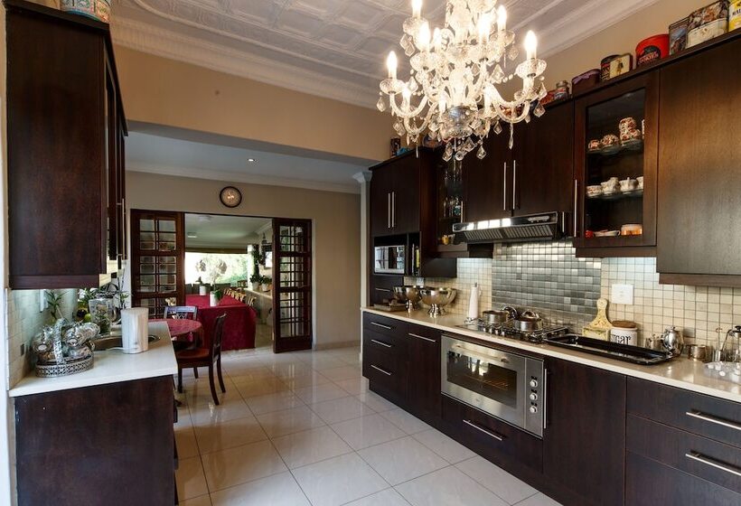 פנסיון 12 On Brecher