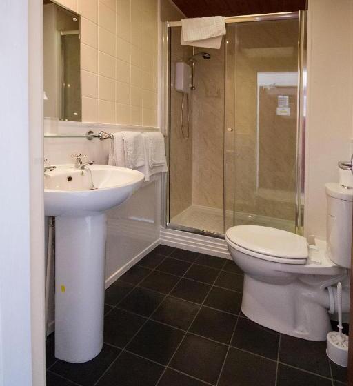 פנסיון Brooklands Over 50 S Only