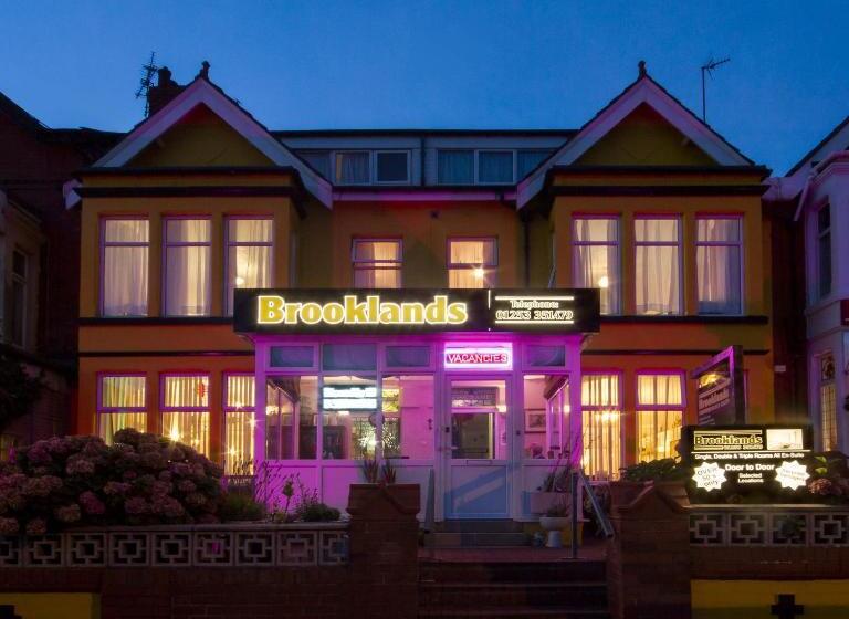 פנסיון Brooklands Over 50 S Only