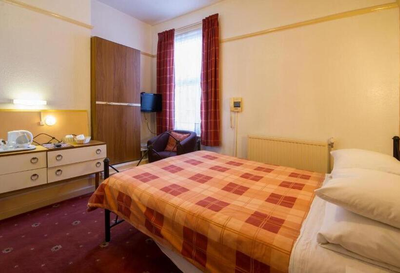 פנסיון Brooklands Over 50 S Only