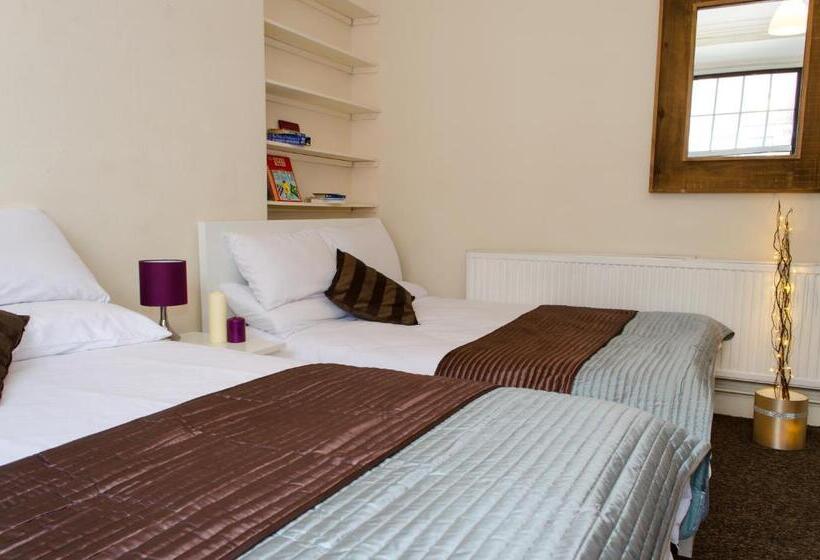 Пансион Campbells Guest House