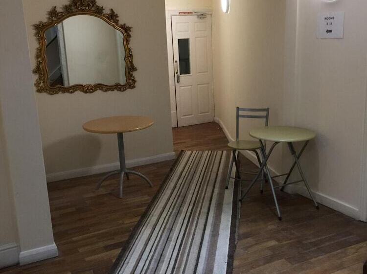 بنسيون The Tudor House