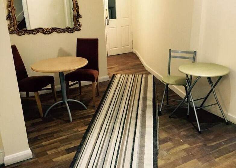 بنسيون The Tudor House