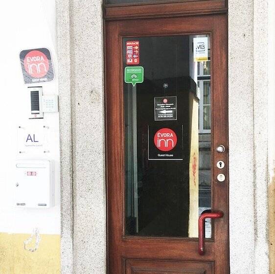 پانسیون Evora Inn