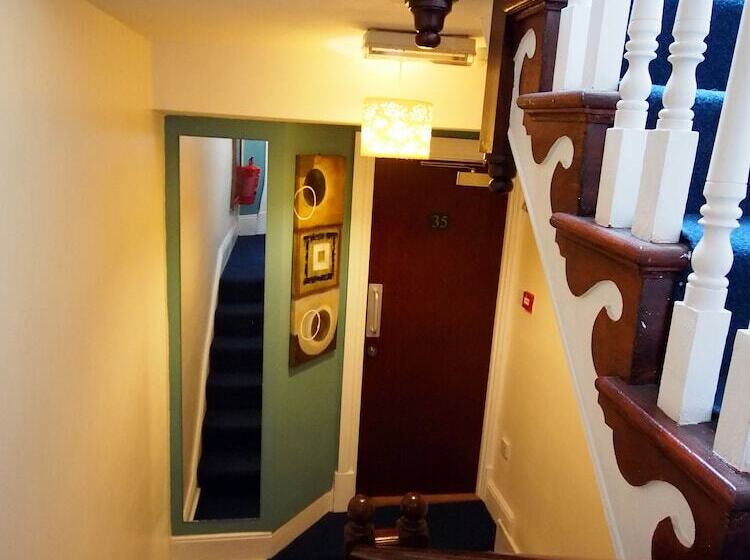 膳宿费 Leonardo S Guest House