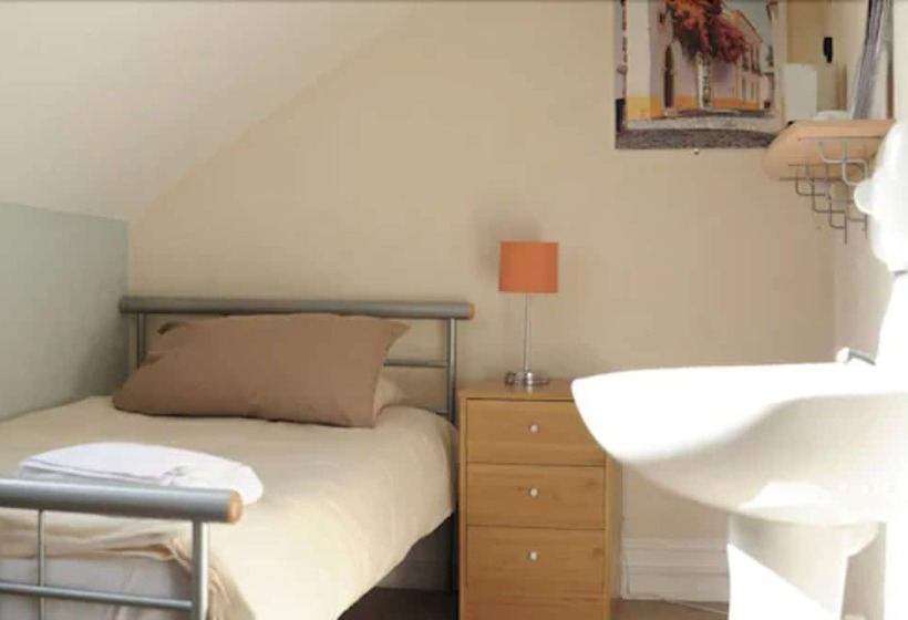 膳宿费 Leonardo S Guest House