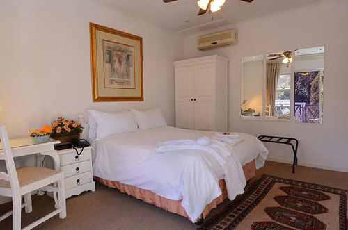 膳宿费 Hudsons On Twelfth