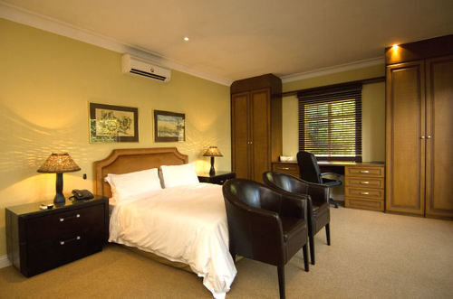 膳宿费 Hudsons On Twelfth