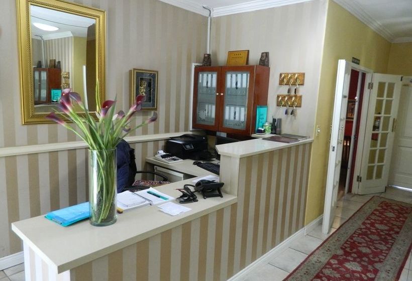 膳宿费 Hudsons On Twelfth