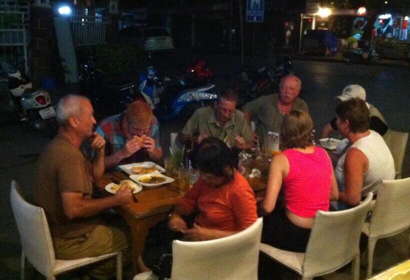 بنسيون Noom Guesthouse