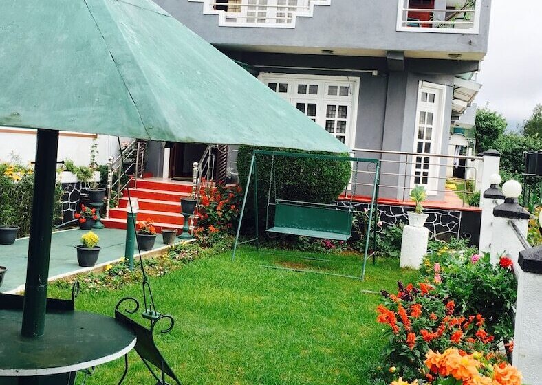 Пансион New Royal Mount