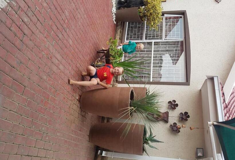 פנסיון Seldre Guest House