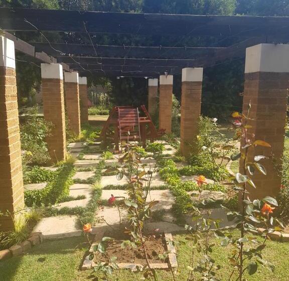 פנסיון Seldre Guest House