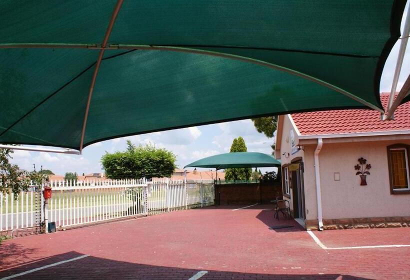 פנסיון Seldre Guest House