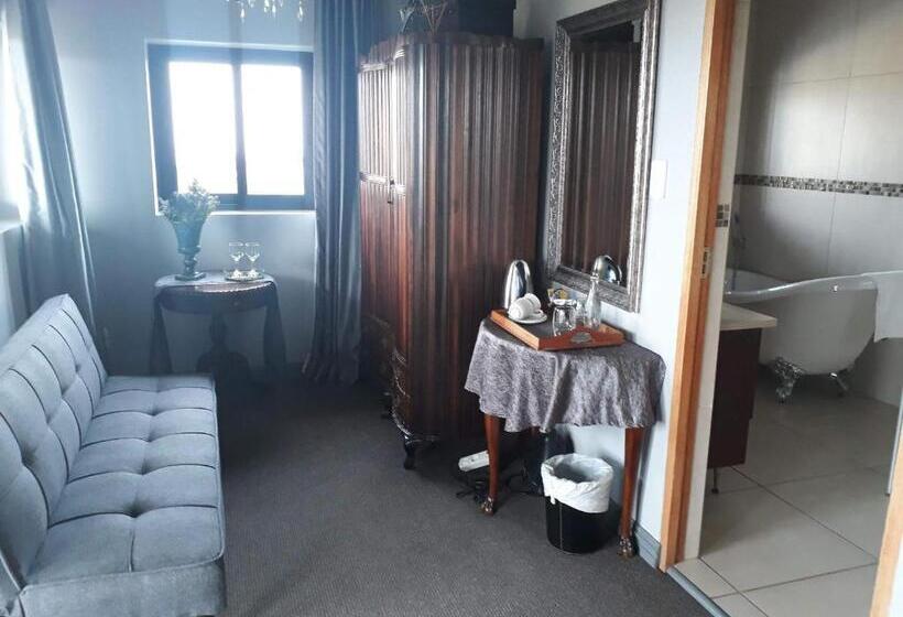 پانسیون Stone Olive