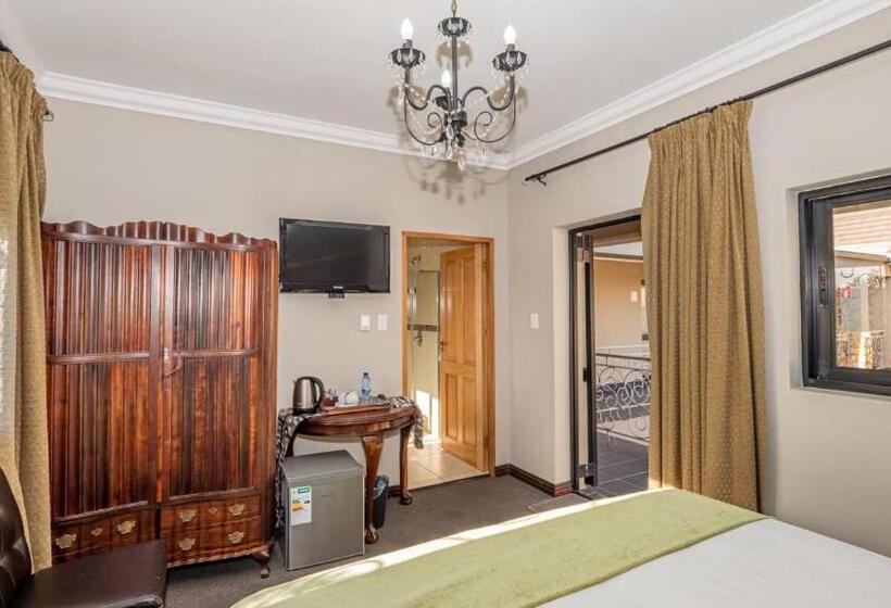 پانسیون Stone Olive