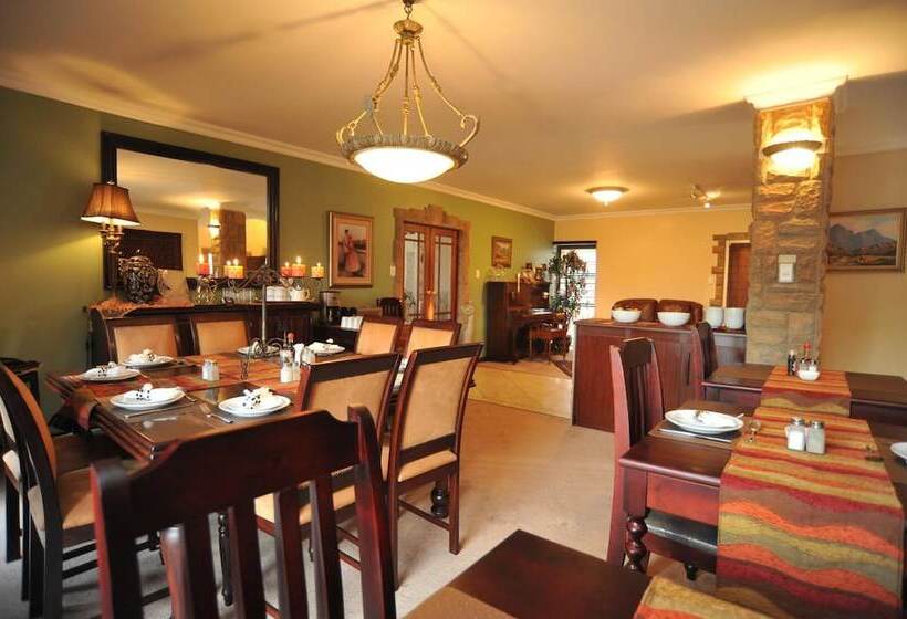 פנסיון Sunset Manor Guest House