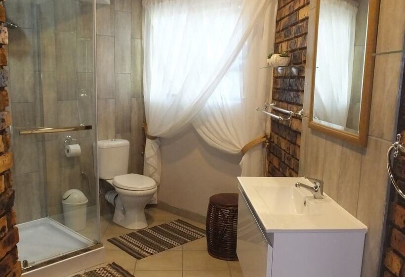 ペンション Tatenda Guest House