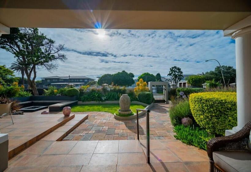 פנסיון The Mandyville Jeffreys Bay