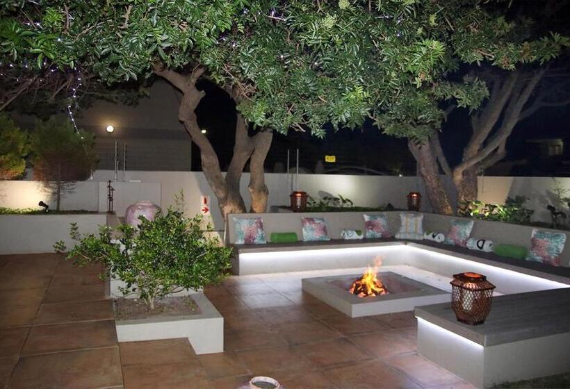 פנסיון The Mandyville Jeffreys Bay