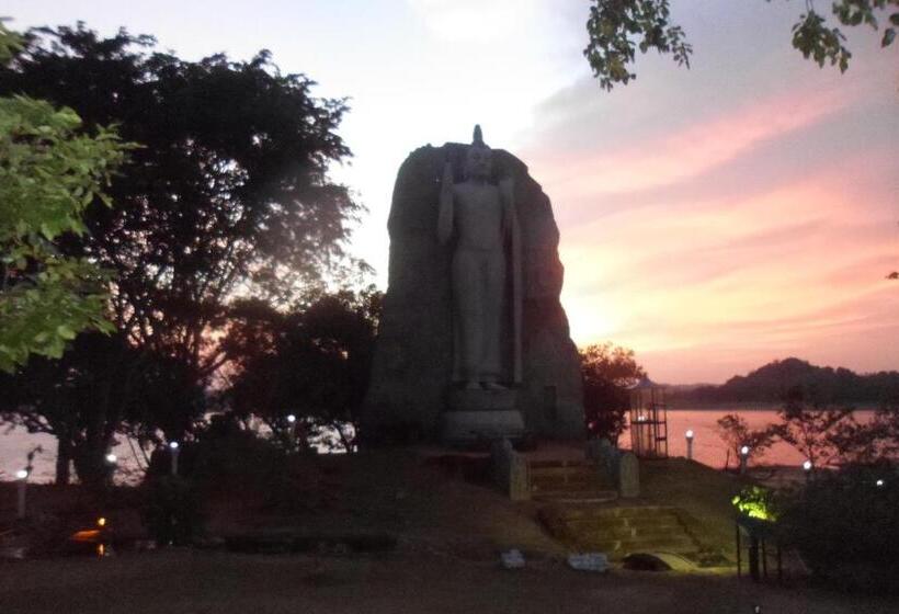 Пансион Thisal Guest House