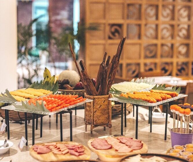 استراحتگاه Fox Hotel Jimbaran Beach