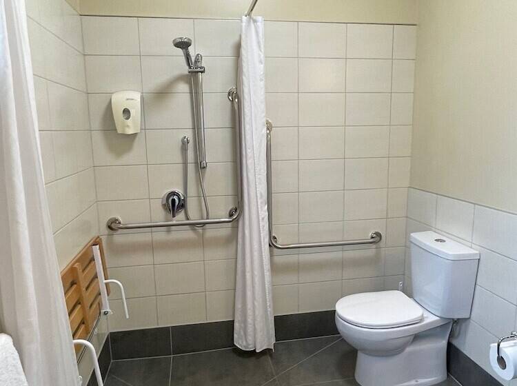 Sierra Motel And Apartments