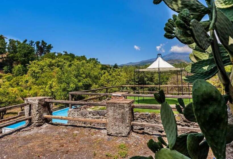Villa Bonaccorso Antica E Maestosa Villa Con Piscina Ai Piedi Dell Etna