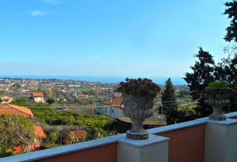 Villa Bonaccorso Antica E Maestosa Villa Con Piscina Ai Piedi Dell Etna