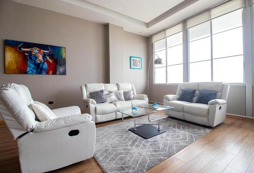 200 M2   Puerto Santa Ana   3 Habitaciones