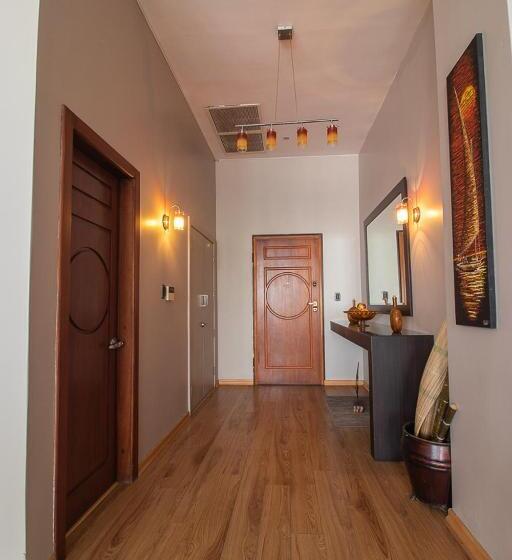 200 M2   Puerto Santa Ana   3 Habitaciones