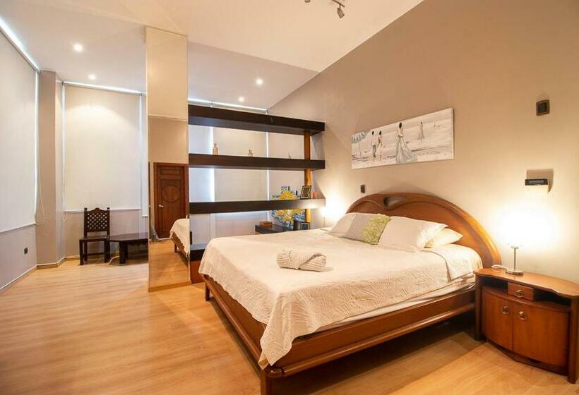 200 M2   Puerto Santa Ana   3 Habitaciones