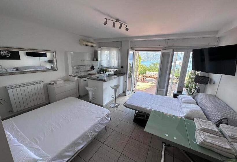 تختخواب و صبحانه La Terrazza Sul Lago