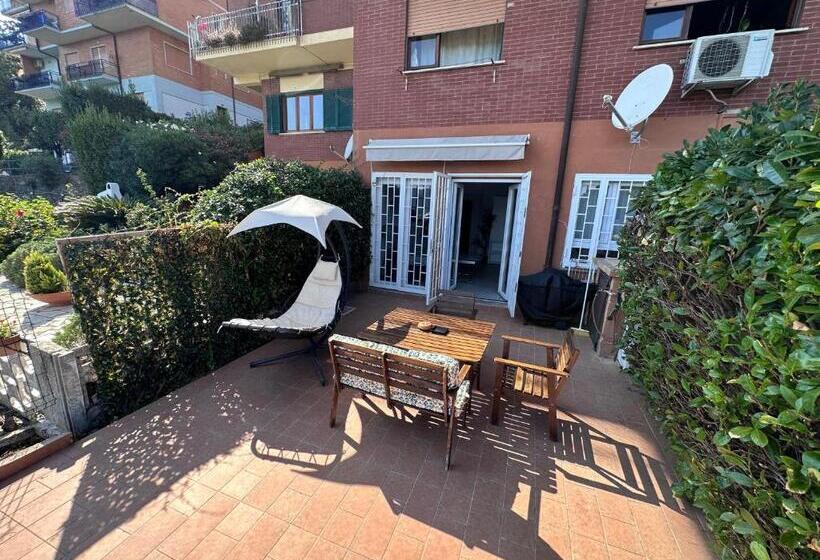 تختخواب و صبحانه La Terrazza Sul Lago