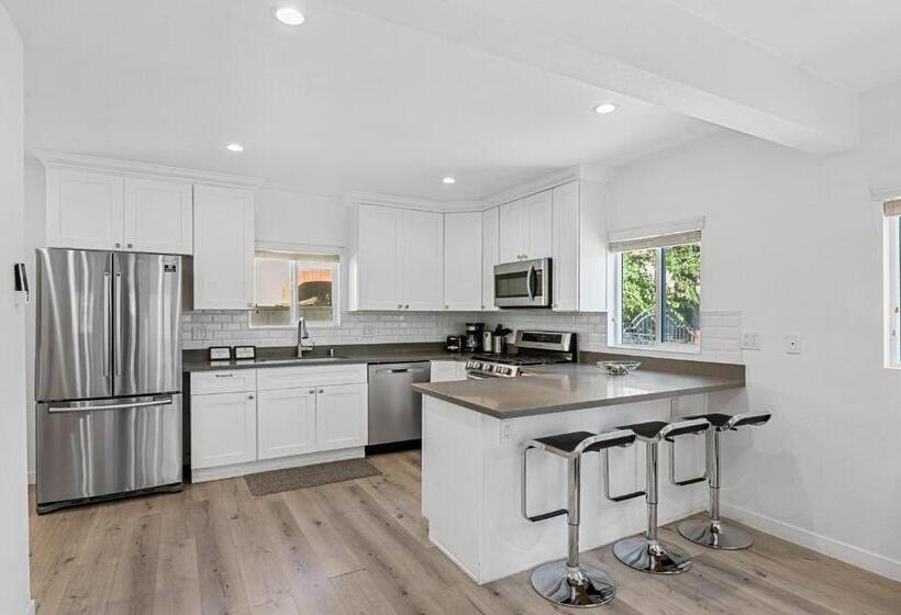 مبيت وإفطار Muirfield Chic City Bungalow With Parking