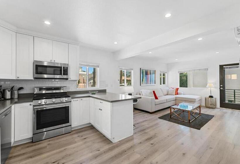 צימר Muirfield Chic City Bungalow With Parking
