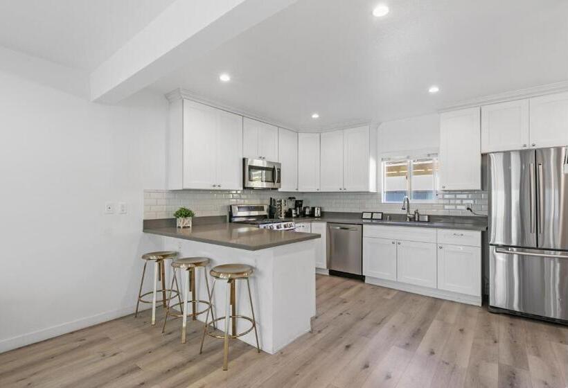 مبيت وإفطار Muirfield Chic City Bungalow With Parking