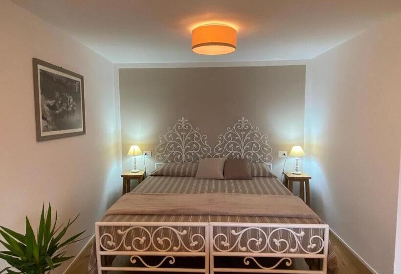 مبيت وإفطار Pedegagia