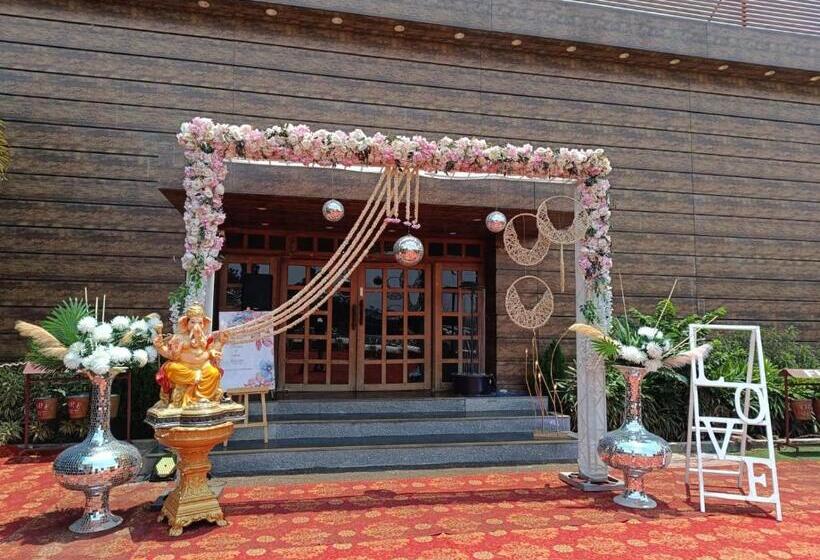 Focus Club And Resort