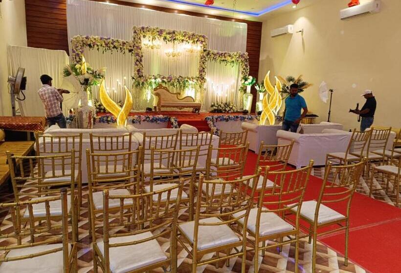 Focus Club And Resort