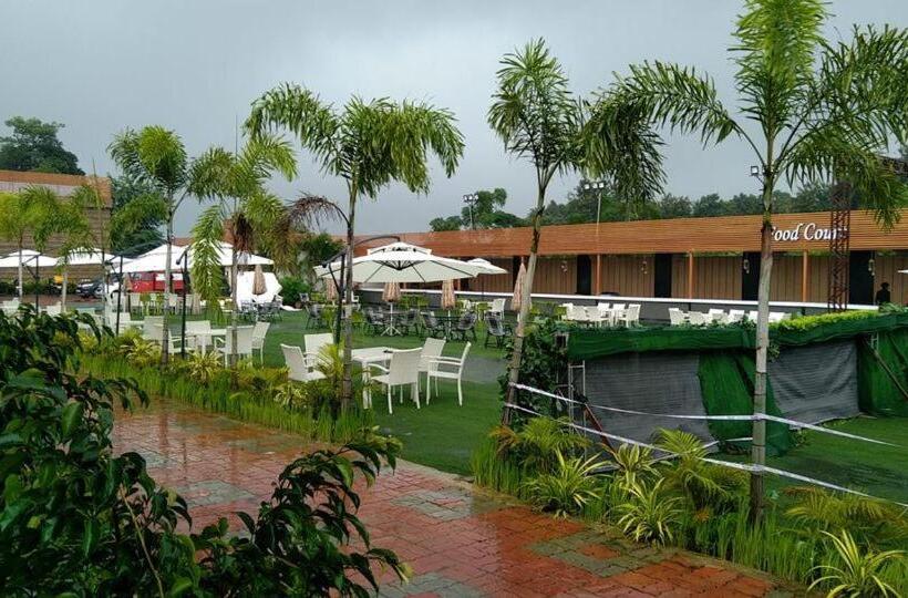 Focus Club And Resort