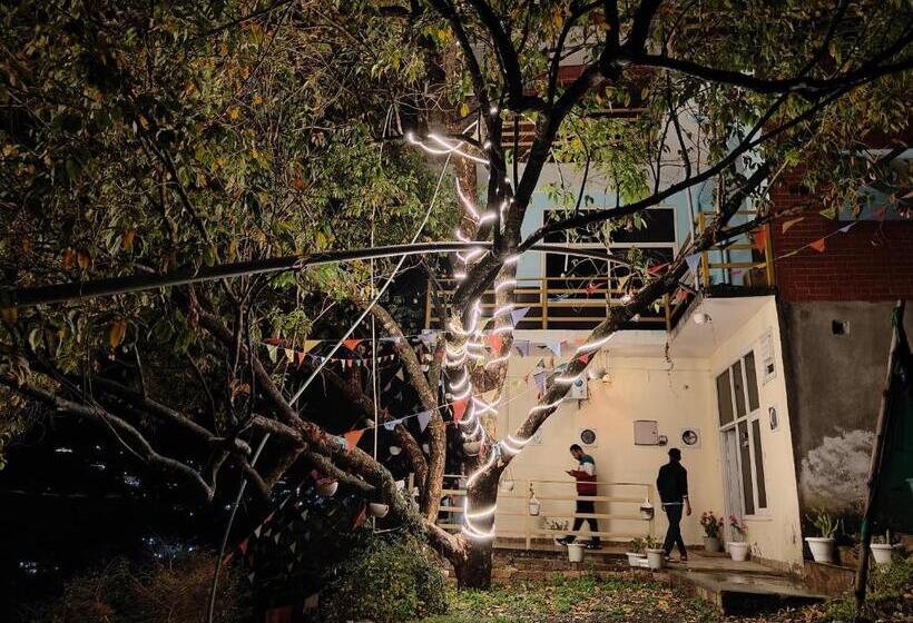 فندق Dobaati By  Lake & Woods