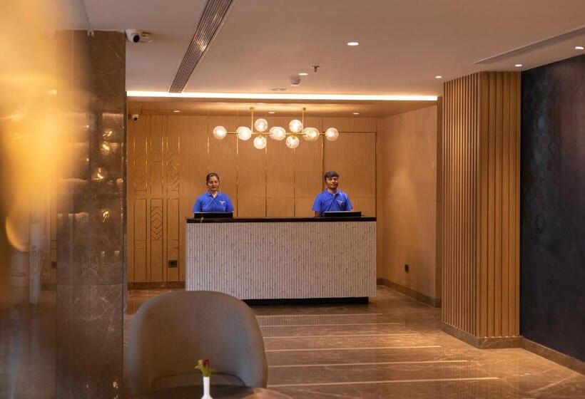 호텔 Golden Tulip Bhopal