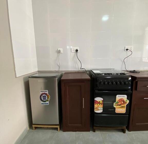 ホテル Imbasa House   Arusha