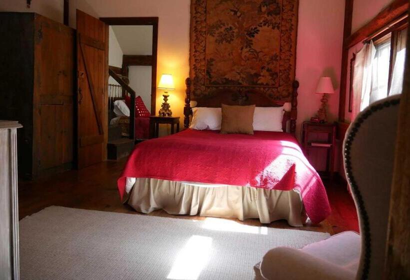 فندق Race Brook Lodge