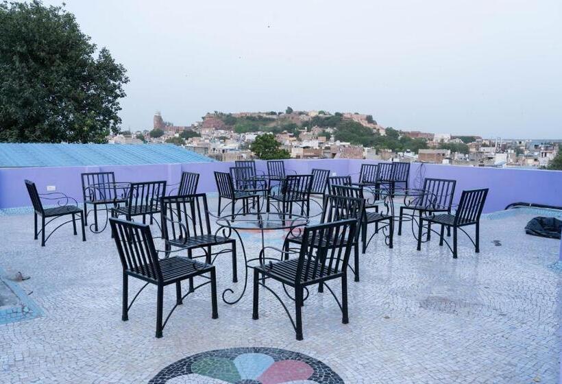 בית מלון כפרי The New View