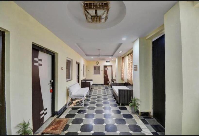 Отель Mount Abu Spring Valley